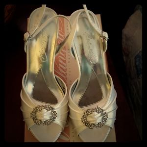 Michaelangelo Makenzie Heels